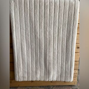 Project 62 Ribbed Faux Fur Throw Blanket